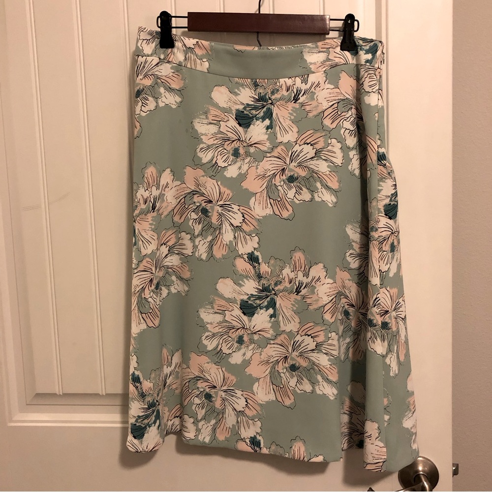 Ann Taylor Factory Floral A-line Skirt